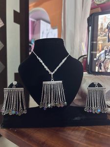 Elegant Silver Necklace and Earring Set