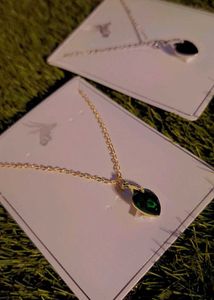 CHAIN PENDENTS 1 Piece ( number 3 )
