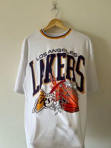 Los Angeles Lakers Graphic T-Shirt
