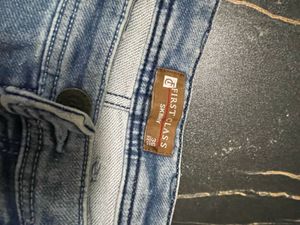 Used Stylish Light Wash Denim Jeans