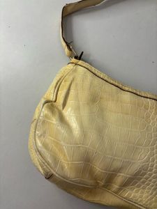 Stylish Cream Croc-Embossed Shoulder Bag