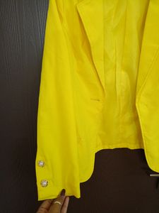 Stylish yellow Satin-silk Blend Blazer