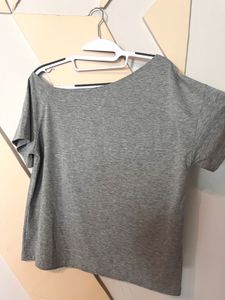 Grey T-Shirt with Cute Cat Graphic
