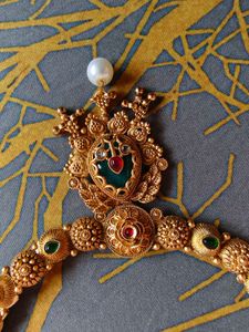 Elegant Gold-Toned Necklace Set