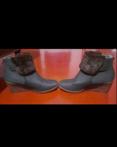 2000's Wedge Suede Boots with Fur Trim