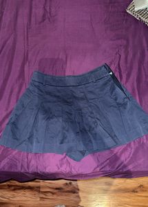 Blue pleated skort
