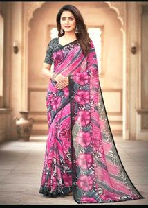 🌸 Elegant Pink Floral Printed Saree 🌸