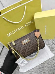 MICHAEL KORS* *JET SET MEDIUM CHAIN POUCHETTE*