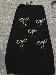 bow skirt