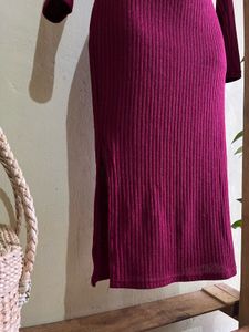 Ribbed Knit Long Sleeve Midi Dress