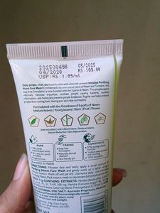 Garnier &amp; Himalaya Face Wash Set testers.