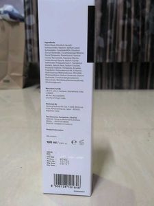 Minimalist Anti-Dandruff Shampoo