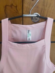 Cute Pink Crop Top Outfit