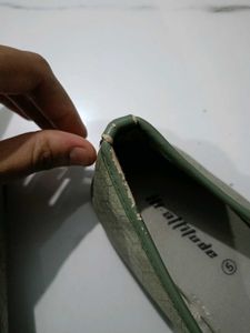 Stylish Green Ballet Flats