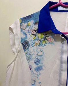 Elegant White and Blue Sleeveless Shirt T