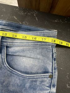 Used Stylish Light Wash Denim Jeans