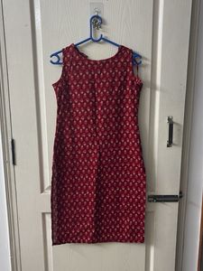 Maroon Printed Sleeveless Kurta