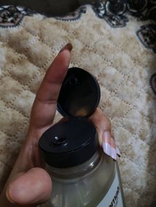 Anomaly Shampoo Discover By ( Priyanka Chopra )