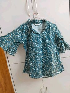 Chic Floral Print top
