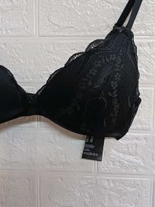 H&amp;M Black Push-Up Lace Bra