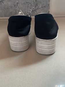 thick heel shoes