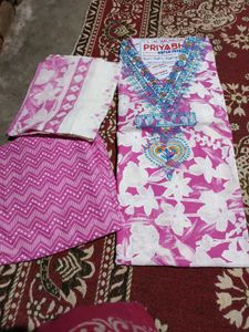 Beautiful Pink Floral Kurta Set