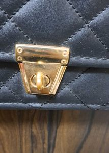 Chic Quilted Crossbody Bag
