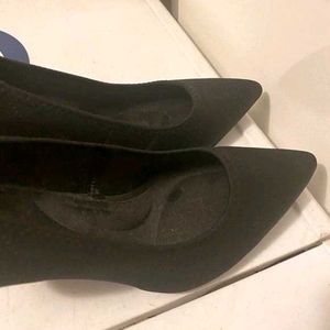 ⋆｡‧˚ʚ🖤ɞ˚‧｡Classic Black Pointed Toe Heels