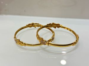 mangalsutra jhumka and kangan set
