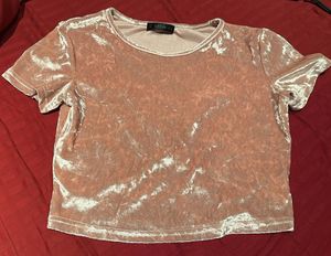 shein baby pink crop top