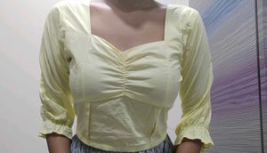 Chic Yellow Ruched Top