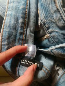 Light Wash Flared Jeans