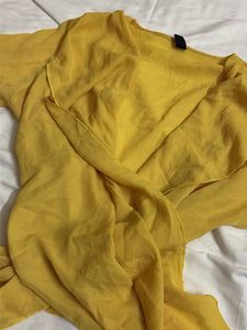 Yellow tie top