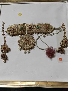 Elegant Kundan Bridal Jewelry Set