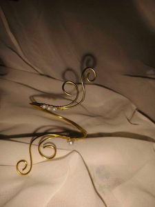 Elegant Gold Arm Cuff with Pearls🫶🏻🤍😭