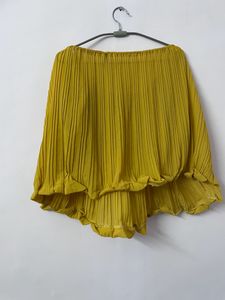 YELLOW RUFFLED TOP