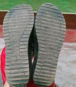 Stylish Black  Flat Sandals