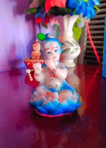 Beautiful Murti                                                  1 - Shree Krishna.       2- Radhe Krishna.   3-ganesh.         ( Any One)
