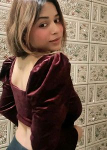 Burgundy Velvet Puff Sleeve Crop Top