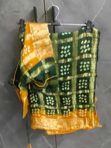 Green &amp; Yellow Bandhani Saree with Blouse