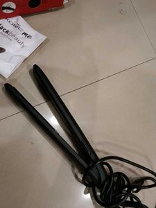 Ikonic Black Beauty Hair Straightener For Women, C