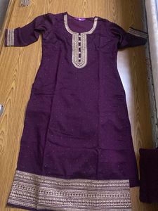 Elegant Purple Embroidered kurta set