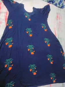 Navy Blue Floral Print froke