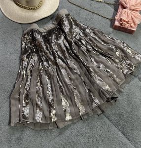 Banana Republic Sequins Skirt (waist:30-32)