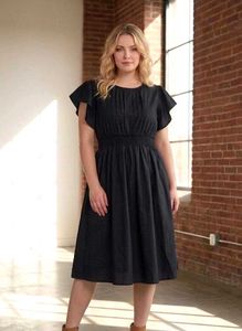 ✨ Black Beauty: Cute Ruffle-Sleeve Smocked Dress ✨