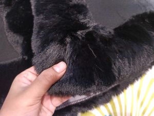 Imported Elegant Black Faux Fur Cape