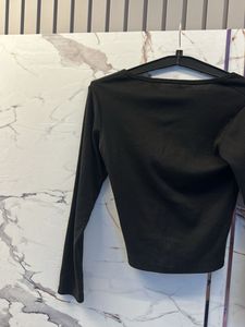 Classic Black Long Sleeve Top, Bust- 34 Strechable