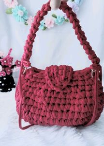 Chic Crochet Shoulder/hand Bag