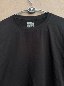 Basic Black T-Shirt