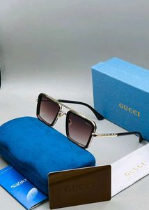 Gucci Sunglasses unisex